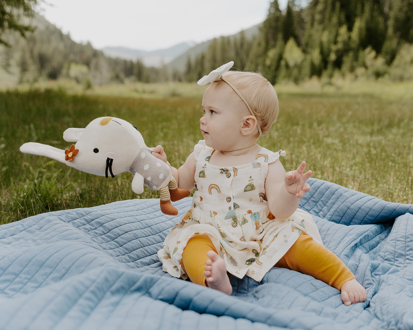 Sam Bunny Organic Cotton Fine Knit Stuffed Animal Toy (2 Colors)