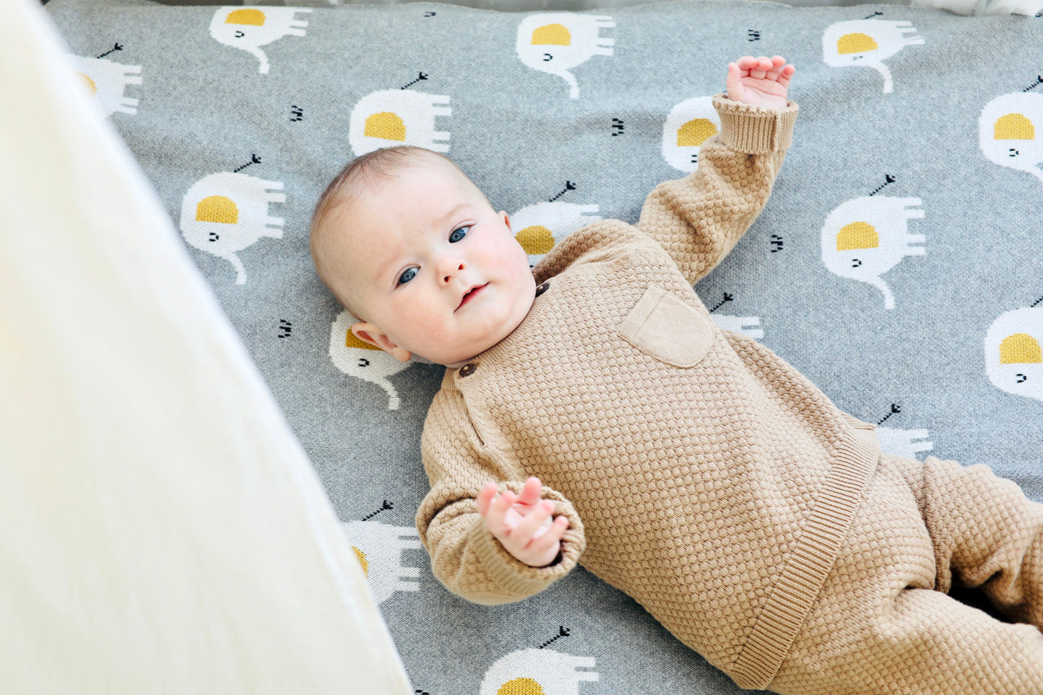 Elephant - Jacquard Knit Baby Blanket & Lovey SET (Organic) - Lifestyle