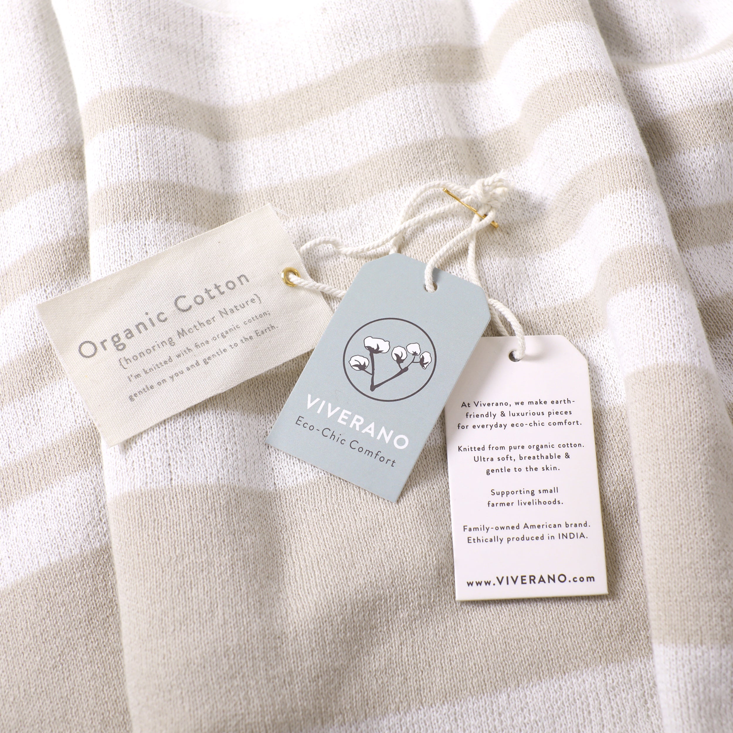 Viverano Gaia Eco-Chic Jacquard Knit Women's Travel Blanket Wrap - Stripe Border (Organic Cotton)